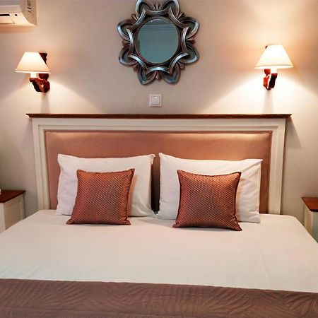 Bellarias House Aparthotel นีดรี ภายนอก รูปภาพ