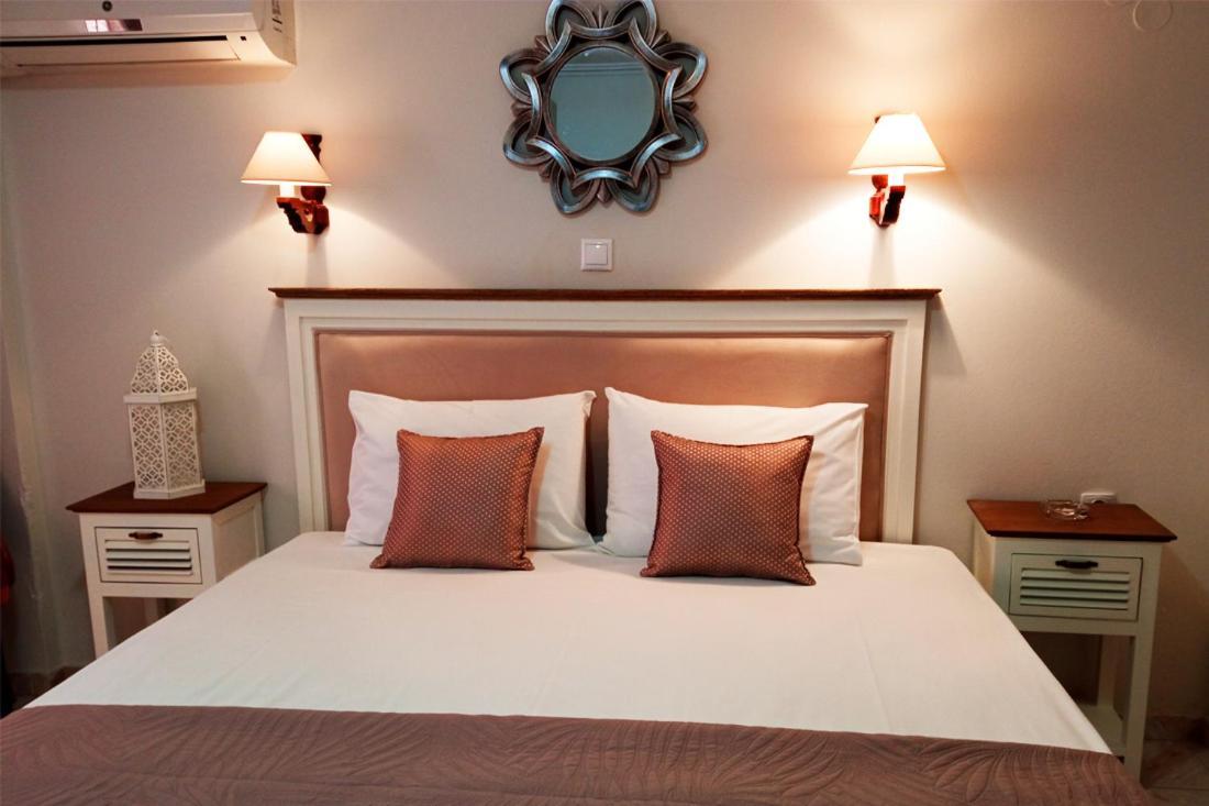 Bellarias House Aparthotel นีดรี ภายนอก รูปภาพ
