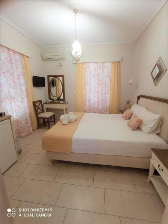 Bellarias House Aparthotel นีดรี ภายนอก รูปภาพ
